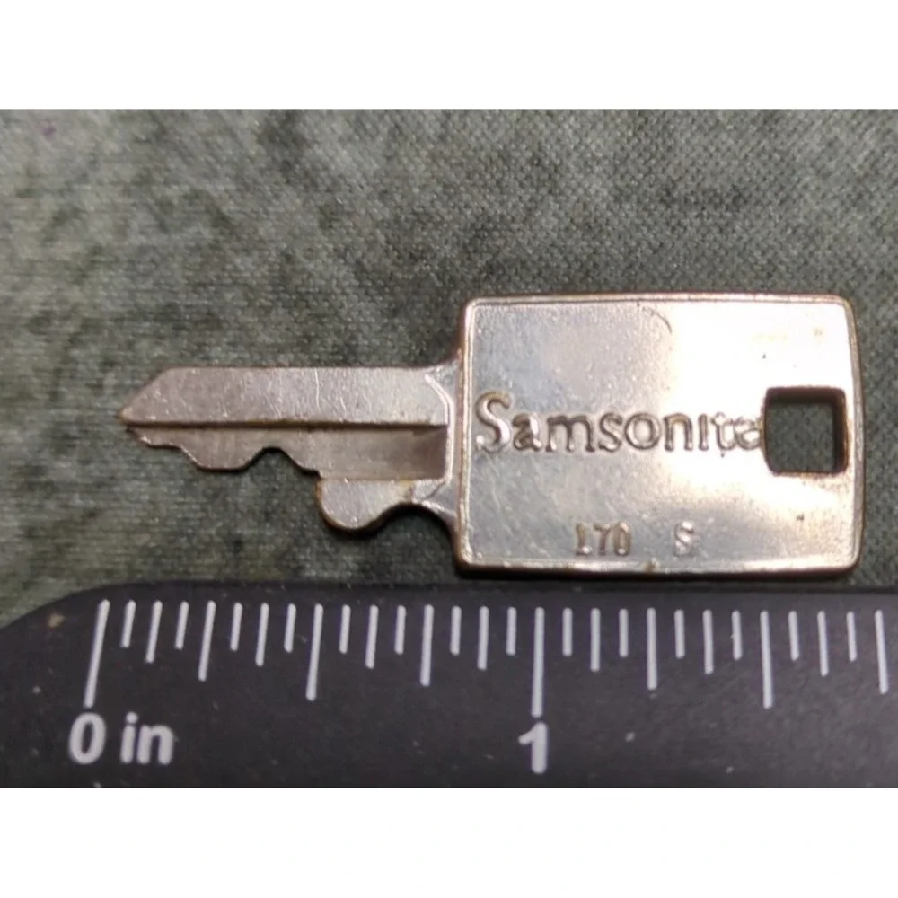 Key Samsonite Luggage Breifcase Travelcase‎ Hatcase Stamped 170 S Vintage One